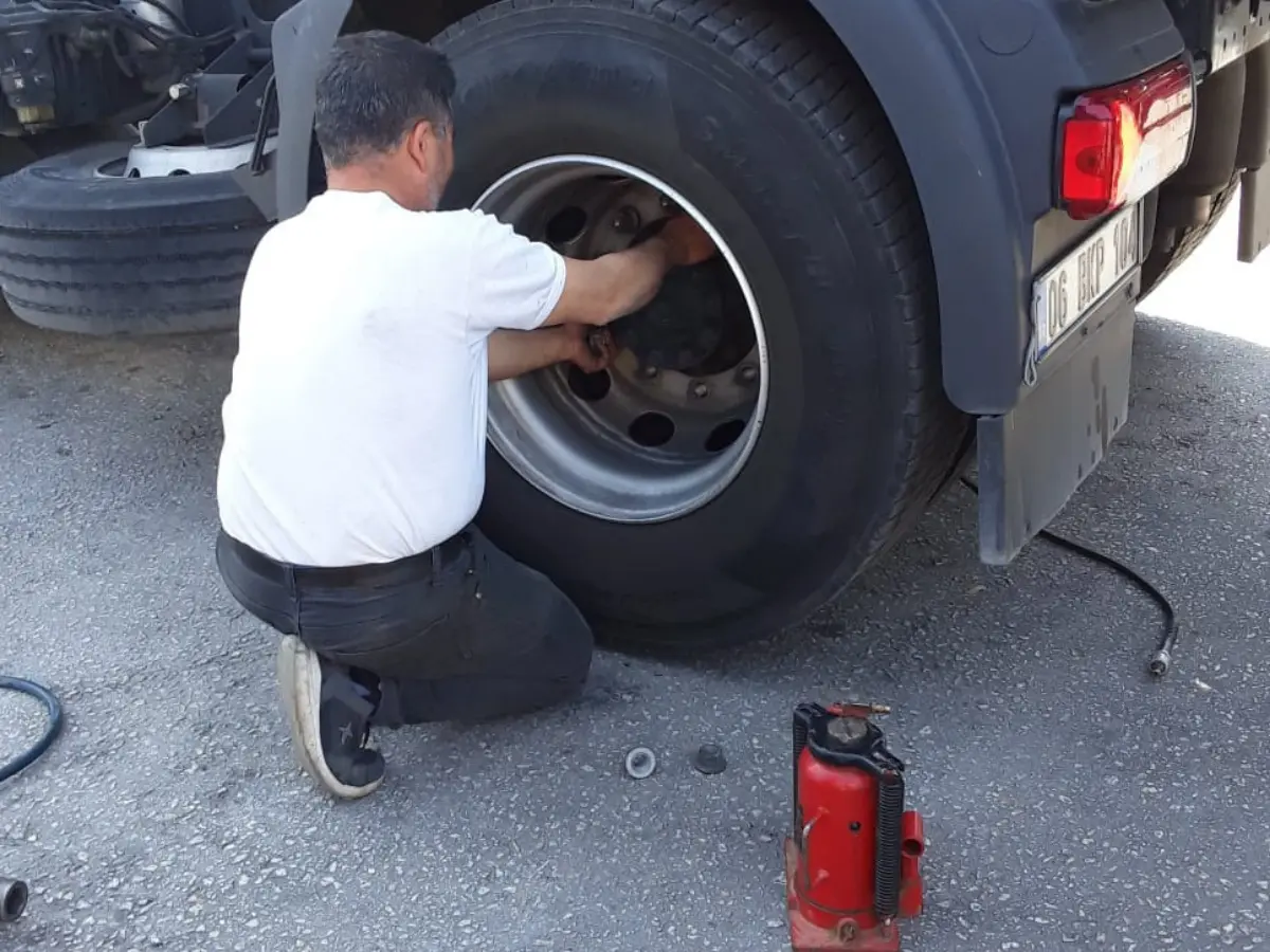 Ağlı Oto Lastikçi